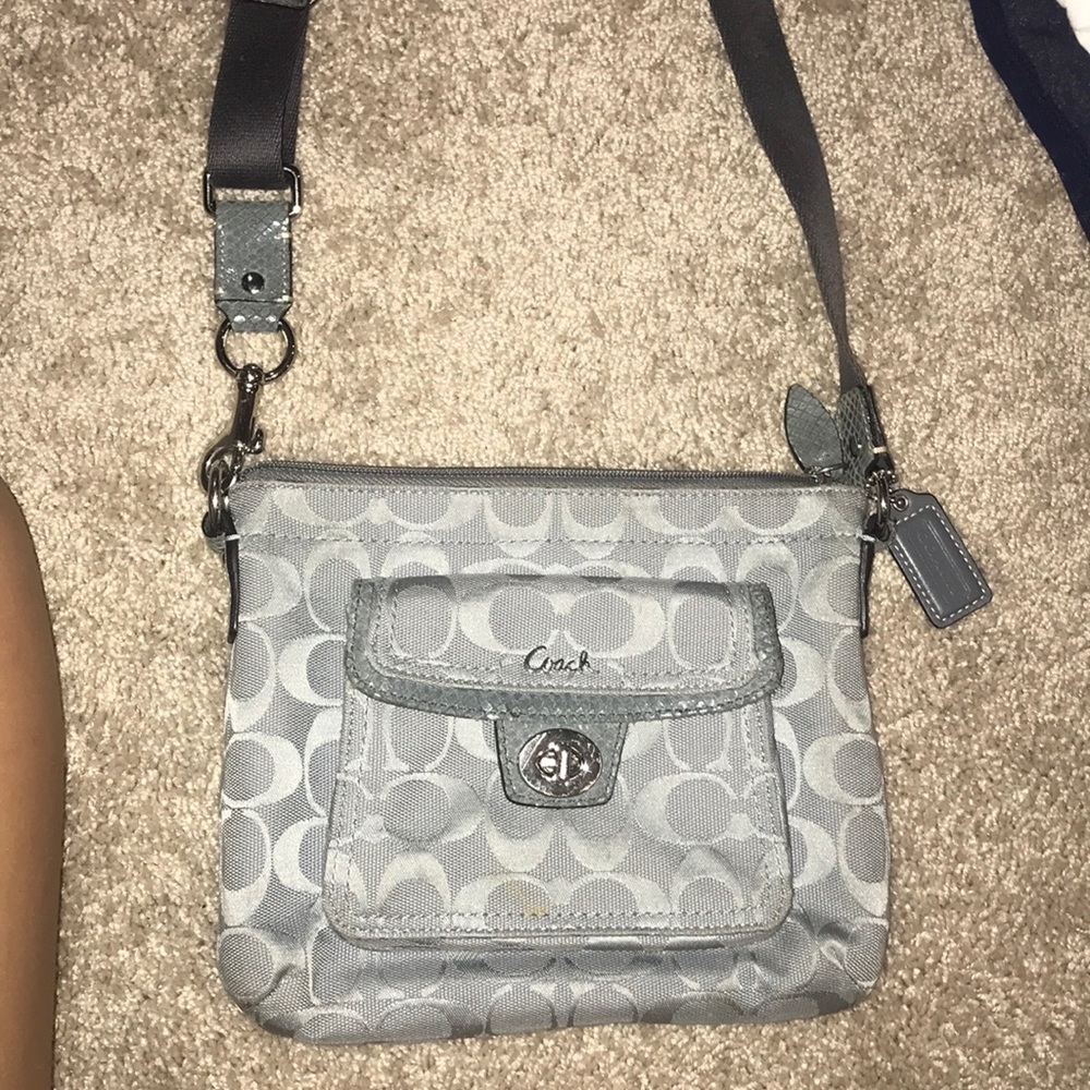 Coach crossbody purse in grey